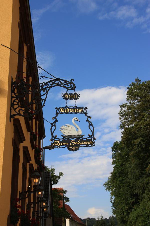 Hotel- Restaurant Zum Schwan Waldfischbach-Burgalben Екстериор снимка