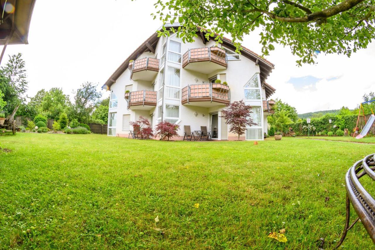 Hotel- Restaurant Zum Schwan Waldfischbach-Burgalben Екстериор снимка
